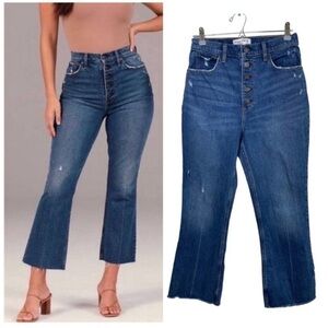 Abercrombie and Fitch The Kick Flare Ultra High Rise Jeans size 28